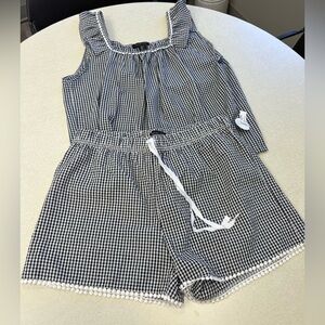 Rachel Zoe pajama set in black & white gingham. Size XL